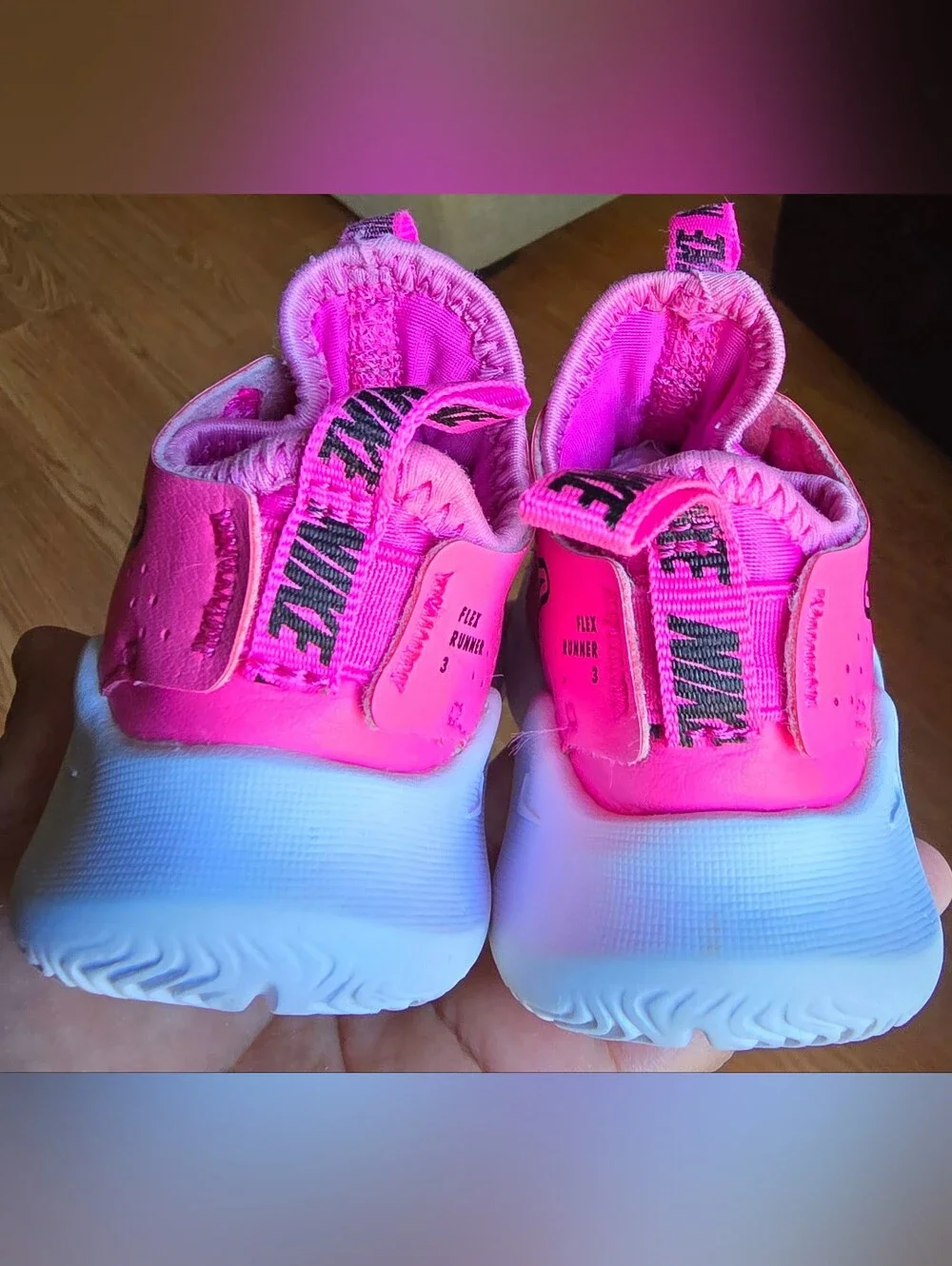 Sz 5C Toddler Kids NIKE FLEX RUNNER 3 'Laser Fuchsia' Running Shoes